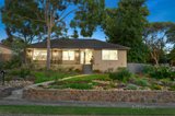 https://images.listonce.com.au/custom/160x/listings/2-simmons-court-greensborough-vic-3088/697/00753697_img_01.jpg?gbflEPUMBFE