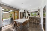 https://images.listonce.com.au/custom/160x/listings/2-simmons-court-greensborough-vic-3088/697/00753697_img_02.jpg?UY2r3CjOB7Q