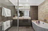 https://images.listonce.com.au/custom/160x/listings/2-simmons-court-greensborough-vic-3088/697/00753697_img_07.jpg?LCY6znhAPzE