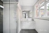 https://images.listonce.com.au/custom/160x/listings/2-skyvista-court-diamond-creek-vic-3089/432/01905432_img_11.jpg?IbrXn3sf-rc