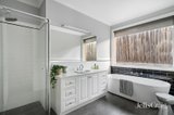 https://images.listonce.com.au/custom/160x/listings/2-skyvista-court-diamond-creek-vic-3089/432/01905432_img_13.jpg?mUeOZ9XXGIA
