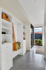 https://images.listonce.com.au/custom/160x/listings/2-south-daly-street-brunswick-west-vic-3055/987/01397987_img_10.jpg?E3WHcXAXOjY