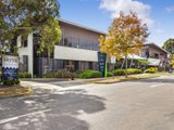 https://images.listonce.com.au/custom/160x/listings/2-springfield-road-blackburn-vic-3130/654/01743654_img_08.jpg?WVcdNjUyMxQ