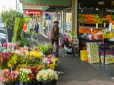 https://images.listonce.com.au/custom/160x/listings/2-springfield-road-blackburn-vic-3130/654/01743654_img_10.jpg?y0eF9vpNeDQ