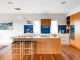 https://images.listonce.com.au/custom/160x/listings/2-st-neots-avenue-northcote-vic-3070/494/00976494_img_12.jpg?zXngXopdUs4