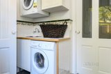 https://images.listonce.com.au/custom/160x/listings/2-tessiers-road-daylesford-vic-3460/116/01896116_img_17.jpg?4FQ-8hjVGoc