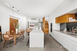 https://images.listonce.com.au/custom/160x/listings/2-trinian-street-prahran-vic-3181/757/01982757_img_05.jpg?Uao4l0v2e3c