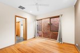 https://images.listonce.com.au/custom/160x/listings/2-tulip-court-doncaster-east-vic-3109/955/01935955_img_03.jpg?-DjOW2Htjck