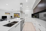 https://images.listonce.com.au/custom/160x/listings/2-tussock-lane-lara-vic-3212/147/01141147_img_04.jpg?0ruOv2u_G3E