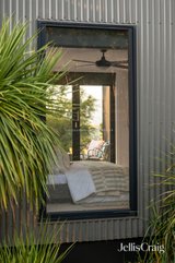 https://images.listonce.com.au/custom/160x/listings/2-uplands-road-yarra-glen-vic-3775/549/01908549_img_20.jpg?ZEEH6uyOW4Y