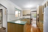 https://images.listonce.com.au/custom/160x/listings/2-walden-court-bundoora-vic-3083/521/01067521_img_02.jpg?J2nQekjGg90