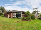 https://images.listonce.com.au/custom/160x/listings/2-wembley-close-mooroolbark-vic-3138/545/01524545_img_06.jpg?JArsE-F9bko