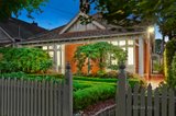 https://images.listonce.com.au/custom/160x/listings/2-wentworth-avenue-canterbury-vic-3126/314/00538314_img_01.jpg?eeEOAoDGcEk