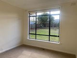 https://images.listonce.com.au/custom/160x/listings/2-whalley-court-doncaster-east-vic-3109/596/01950596_img_04.jpg?brou0WHFeOc