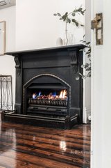 https://images.listonce.com.au/custom/160x/listings/2-wilson-street-moonee-ponds-vic-3039/316/01357316_img_07.jpg?3YQiBhwnwOs