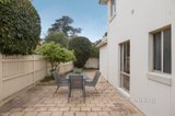 https://images.listonce.com.au/custom/160x/listings/2-winter-way-glen-waverley-vic-3150/774/01581774_img_12.jpg?XgwOexMTv_Q