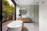 https://images.listonce.com.au/custom/160x/listings/2-woodlands-close-park-orchards-vic-3114/858/01907858_img_20.jpg?x6Ga1PsDA7s
