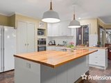 https://images.listonce.com.au/custom/160x/listings/20-arwon-court-lilydale-vic-3140/529/01526529_img_03.jpg?u479UspckzU