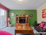 https://images.listonce.com.au/custom/160x/listings/20-arwon-court-lilydale-vic-3140/529/01526529_img_10.jpg?lQJton5SEZY