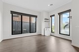 https://images.listonce.com.au/custom/160x/listings/20-auburn-crescent-doncaster-vic-3108/748/01610748_img_01.jpg?mwTNsr6r87k