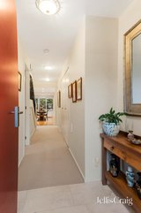 https://images.listonce.com.au/custom/160x/listings/20-auburn-grove-croydon-south-vic-3136/144/01782144_img_03.jpg?fSlsieqFiiM