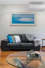 https://images.listonce.com.au/custom/160x/listings/20-barrington-street-bentleigh-east-vic-3165/998/01705998_img_10.jpg?7rx82TwSVwI