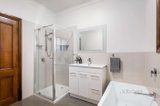 https://images.listonce.com.au/custom/160x/listings/20-barrington-street-bentleigh-east-vic-3165/998/01705998_img_11.jpg?H7e3W9ZUOJM