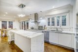 https://images.listonce.com.au/custom/160x/listings/20-beaumont-street-canterbury-vic-3126/274/01816274_img_02.jpg?DQ03HoqCCG8