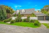 https://images.listonce.com.au/custom/160x/listings/20-beaumont-street-canterbury-vic-3126/274/01816274_img_11.jpg?EoVbuqda2ms