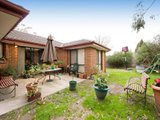 https://images.listonce.com.au/custom/160x/listings/20-blueridge-drive-mooroolbark-vic-3138/141/01525141_img_10.jpg?fMCkKuXAjU8