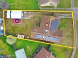 https://images.listonce.com.au/custom/160x/listings/20-bogong-street-corio-vic-3214/652/01698652_img_13.jpg?drEh3U08aek