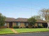 https://images.listonce.com.au/custom/160x/listings/20-braemar-court-newtown-vic-3220/193/01699193_img_01.jpg?L_OczxVG1MQ