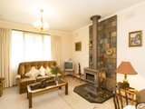 https://images.listonce.com.au/custom/160x/listings/20-braemar-court-newtown-vic-3220/193/01699193_img_02.jpg?8e7AQ_8CQ0w