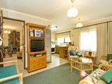 https://images.listonce.com.au/custom/160x/listings/20-braemar-court-newtown-vic-3220/193/01699193_img_05.jpg?OomN2knBLK4