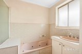 https://images.listonce.com.au/custom/160x/listings/20-carmarthen-drive-corio-vic-3214/405/01904405_img_04.jpg?WhUffM78zJE