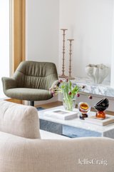 https://images.listonce.com.au/custom/160x/listings/20-caroline-street-south-south-yarra-vic-3141/206/01933206_img_16.jpg?Uco6I7GJ_6g