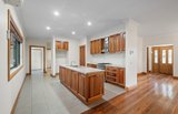 https://images.listonce.com.au/custom/160x/listings/20-charles-street-mooroolbark-vic-3138/907/01810907_img_08.jpg?kwjKvMzewLY