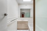 https://images.listonce.com.au/custom/160x/listings/20-chesterville-drive-bentleigh-east-vic-3165/327/01967327_img_05.jpg?K2P44Cpu-Lk