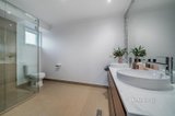 https://images.listonce.com.au/custom/160x/listings/20-coltain-street-vermont-south-vic-3133/810/01112810_img_10.jpg?x3Q3IVcEqY4