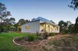 https://images.listonce.com.au/custom/160x/listings/20-commissioners-gully-road-chewton-vic-3451/444/01703444_img_02.jpg?0zd3mjX2_mQ