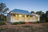 https://images.listonce.com.au/custom/160x/listings/20-commissioners-gully-road-chewton-vic-3451/459/00616459_img_01.jpg?vgLXmtFigBk