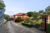 https://images.listonce.com.au/custom/160x/listings/20-crown-point-ridge-chirnside-park-vic-3116/995/01476995_img_28.jpg?xyIQjAYmXTE