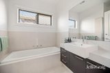 https://images.listonce.com.au/custom/160x/listings/20-dennis-street-highett-vic-3190/495/01766495_img_11.jpg?XBNzdFyf0Uw