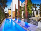 https://images.listonce.com.au/custom/160x/listings/20-docker-street-elwood-vic-3184/259/01794259_img_01.jpg?aNaDYu8TiLw