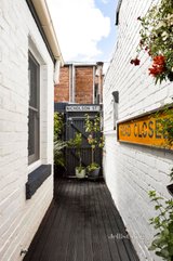 https://images.listonce.com.au/custom/160x/listings/20-dorrit-street-carlton-vic-3053/355/01645355_img_10.jpg?ggE8y_POWrU