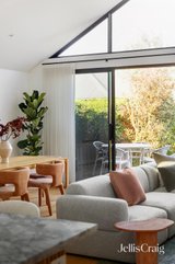 https://images.listonce.com.au/custom/160x/listings/20-emo-road-malvern-east-vic-3145/717/01979717_img_13.jpg?Oz_xdI6WCLY