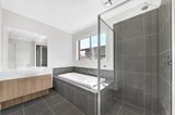 https://images.listonce.com.au/custom/160x/listings/20-flagstaff-street-armstrong-creek-vic-3217/763/01698763_img_12.jpg?L7wfbgrEzjY