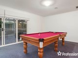 https://images.listonce.com.au/custom/160x/listings/20-freshfield-avenue-mooroolbark-vic-3138/528/01526528_img_11.jpg?HgMv05H6k1M