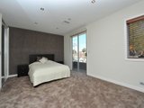 https://images.listonce.com.au/custom/160x/listings/20-gordon-street-newport-vic-3015/222/01614222_img_05.jpg?Impxny1QRNI