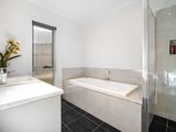 https://images.listonce.com.au/custom/160x/listings/20-graham-street-buninyong-vic-3357/953/01094953_img_15.jpg?b3IsCo_5Mmg